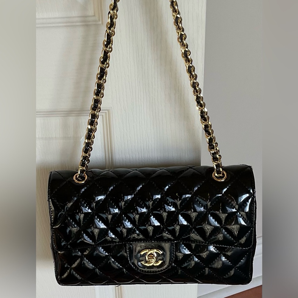 Black Quilted Chain Shoulder Bag